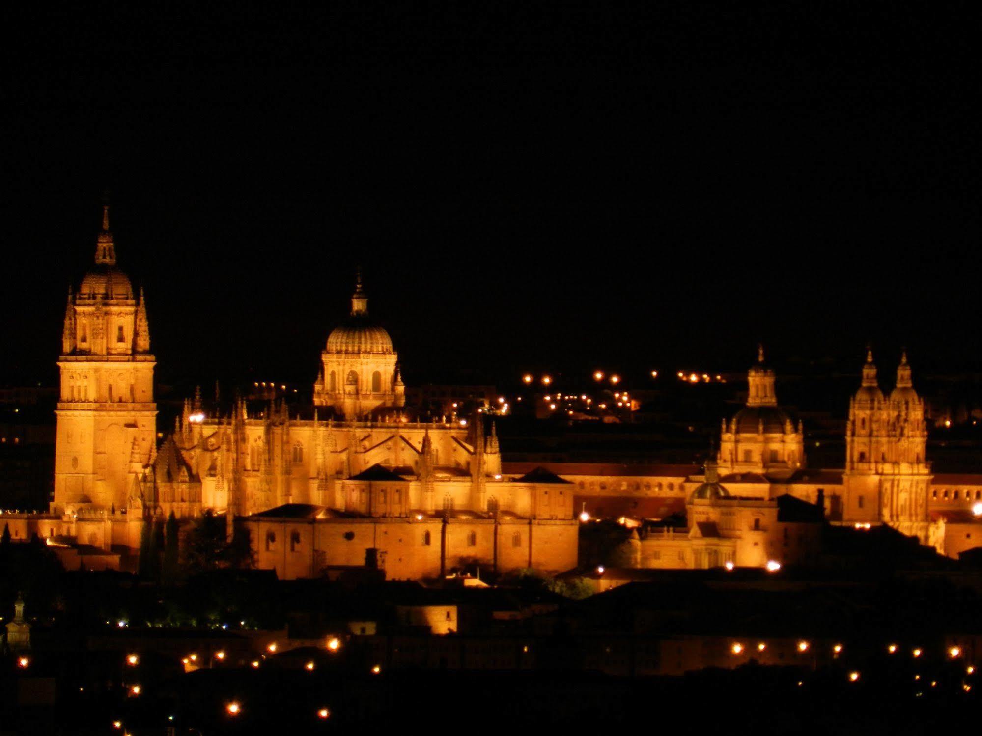Apartamentos Toro 33 Salamanca Eksteriør billede